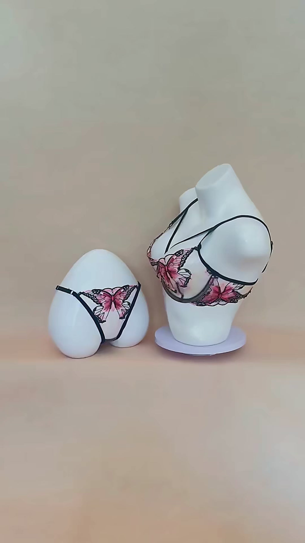 Эрвийхээ хээтэй 2 хос